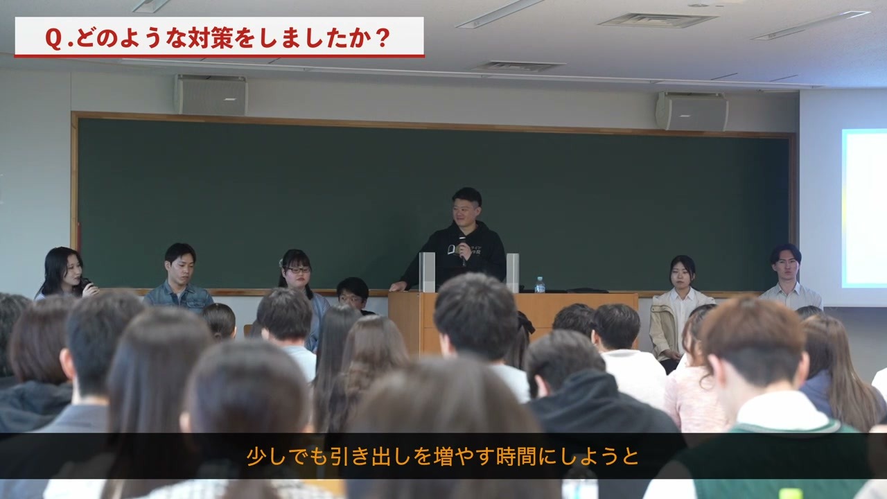 本、番組、友人との会話。川瀬さんは、さまざまな入口から哲学の背景知識を増やしました。
